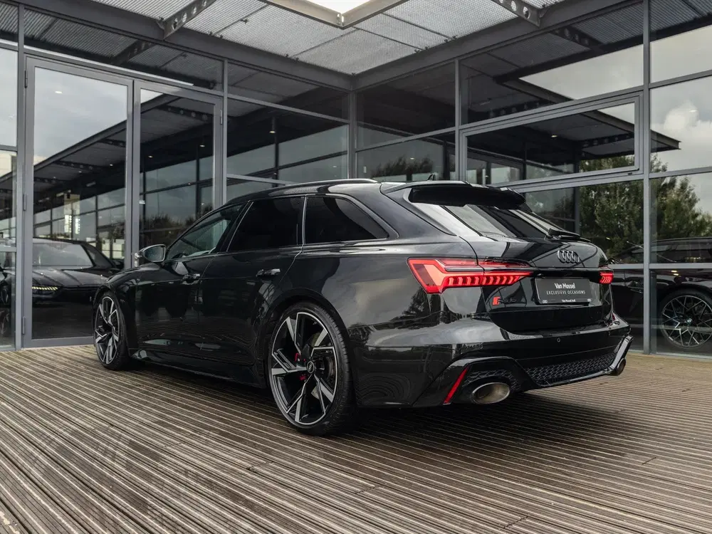 Audi RS6 4.0 TFSI quattro uit 2021, foto 8
