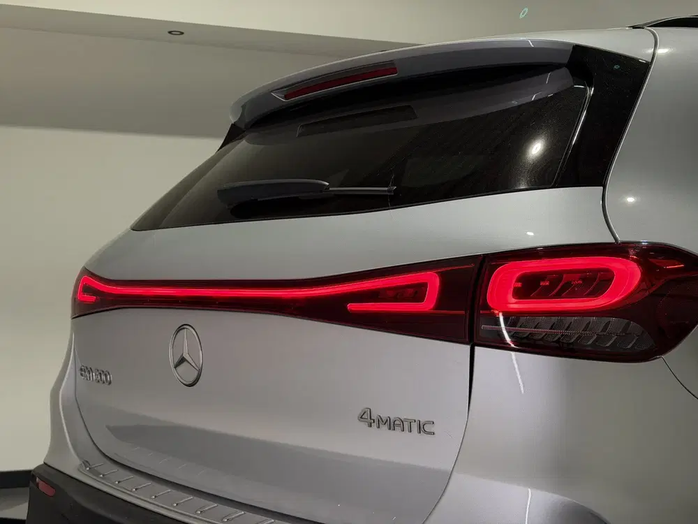 Mercedes-Benz EQA 300 4MATIC Business Solution 67 kWh uit 2021, foto 11