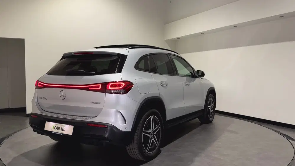 Mercedes-Benz EQA 300 4MATIC Business Solution 67 kWh uit 2021, foto 3
