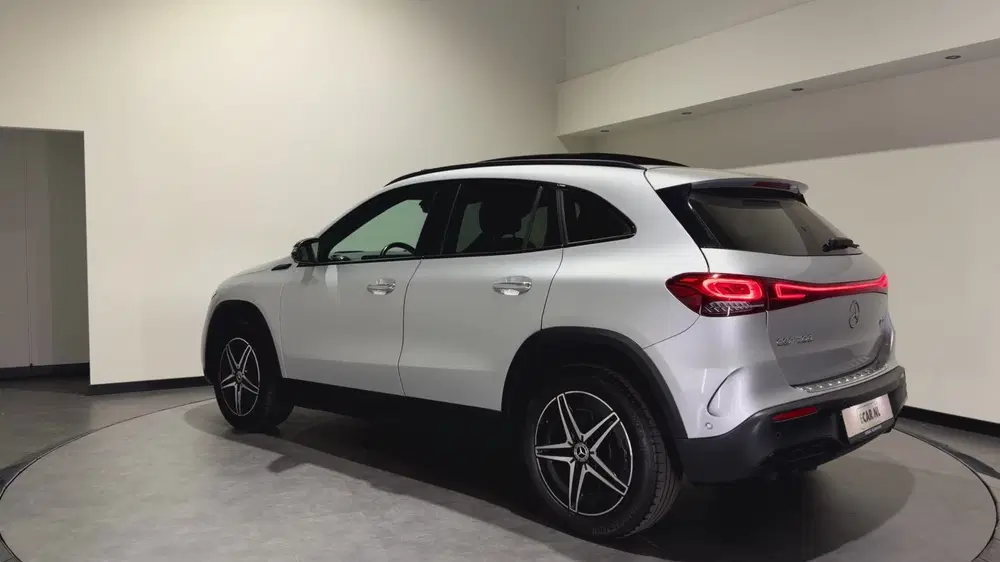 Mercedes-Benz EQA 300 4MATIC Business Solution 67 kWh uit 2021, foto 5