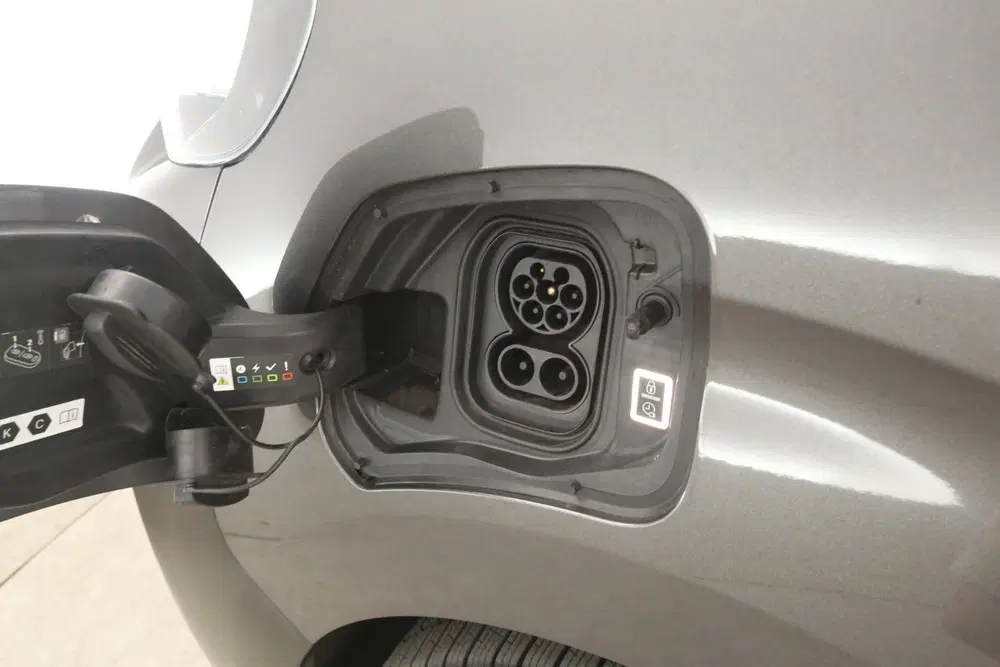 Citroën Jumpy ë-Jumpy Peugeot e-Expert 75 kWh L2H1 uit 2022, foto 8