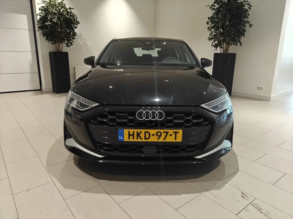 Audi A3 40 TFSI e Advanced edition 204 PK uit 2025, foto 10