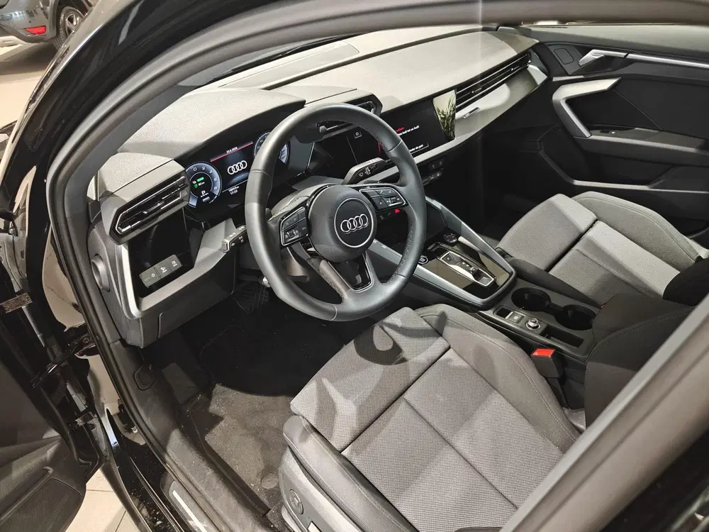 Audi A3 40 TFSI e Advanced edition 204 PK uit 2025, foto 12