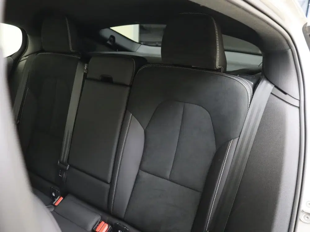 Volvo C40 Recharge Plus 69 kWh uit 2022, foto 8