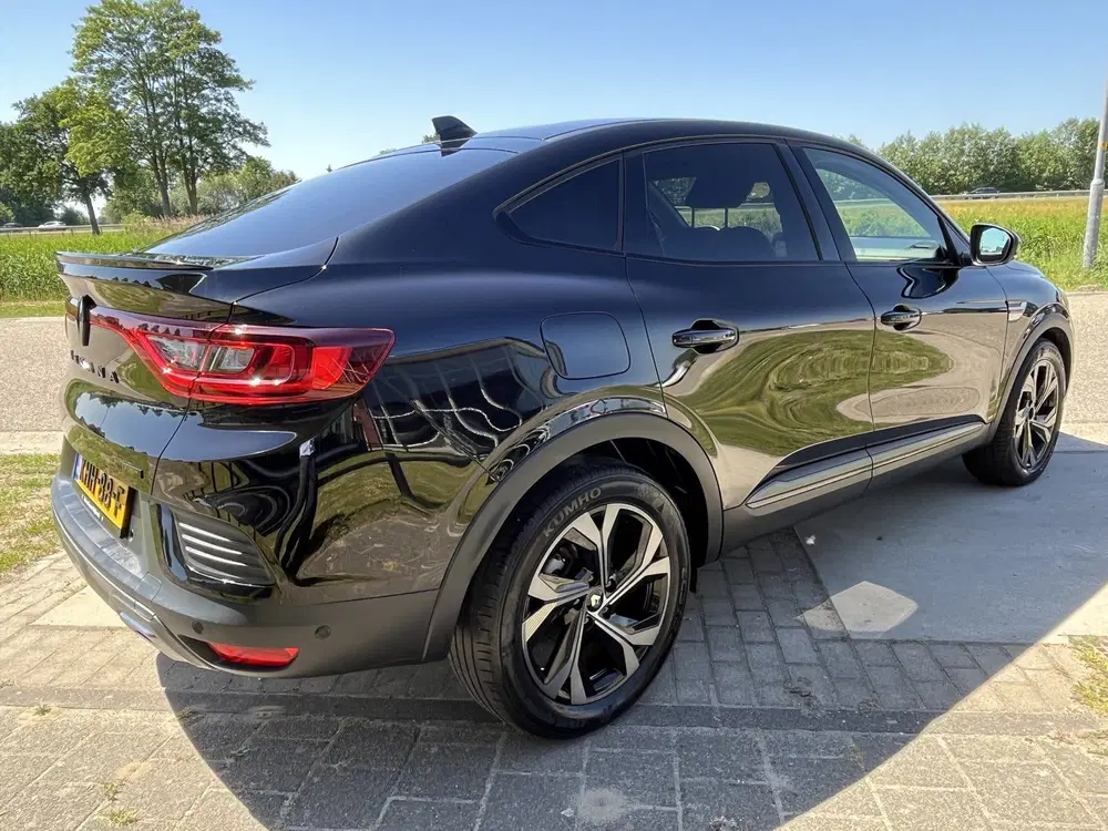 Renault Arkana 1.6 E-Tech hybrid 145PK R.S. Line E-Tech e uit 2023, foto 2