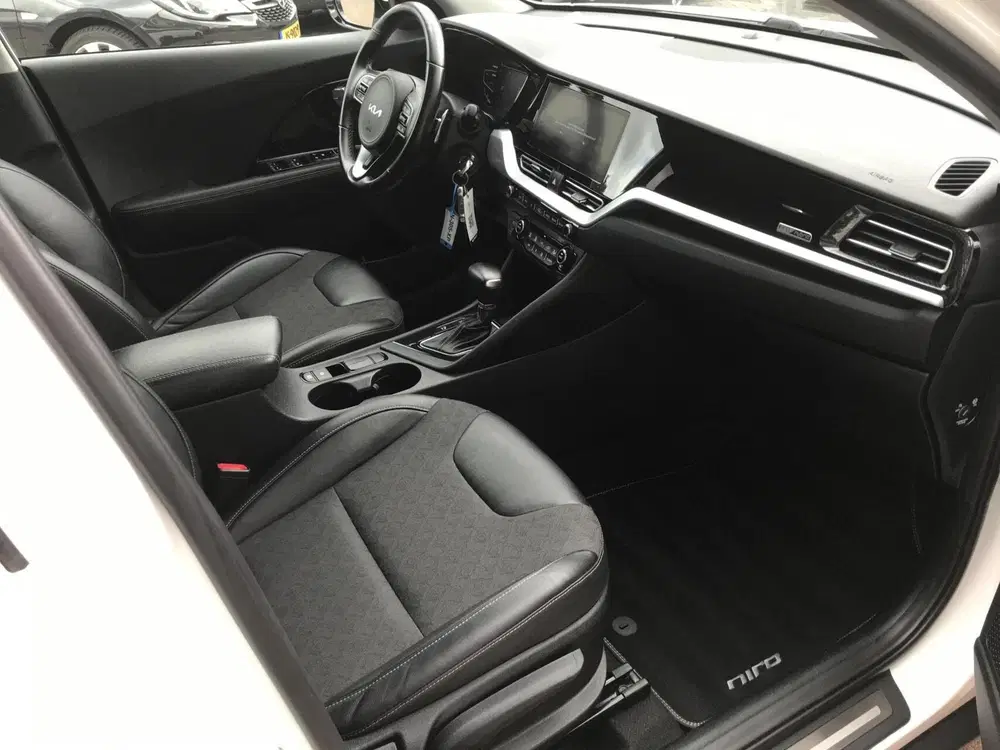 Kia Niro 1.6 GDi Hybrid DynamicLine uit 2022, foto 13