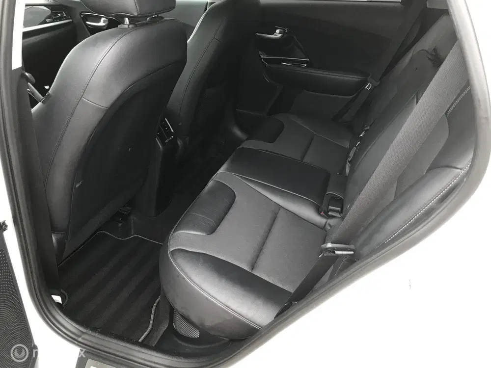 Kia Niro 1.6 GDi Hybrid DynamicLine uit 2022, foto 15