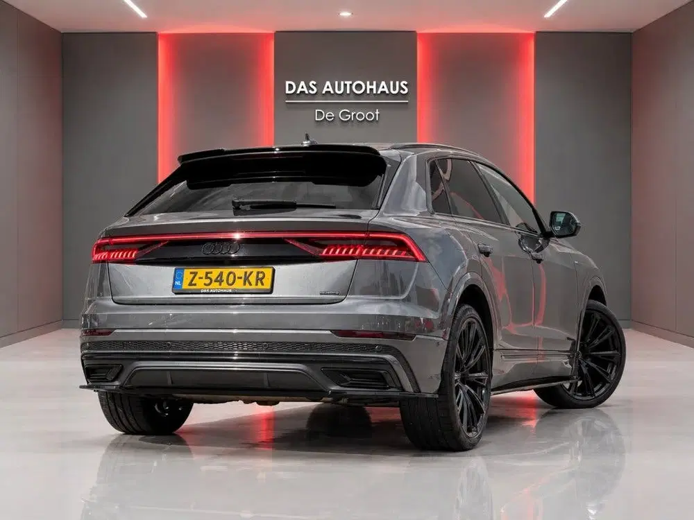 Audi Q8 55 TFSIe Pro Line S 381pk Quattro uit 2021, foto 3