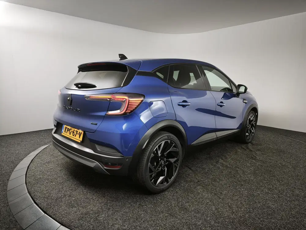 Renault Captur 1.6 E-Tech full hybrid 145 esprit Alpine uit 2025, foto 2