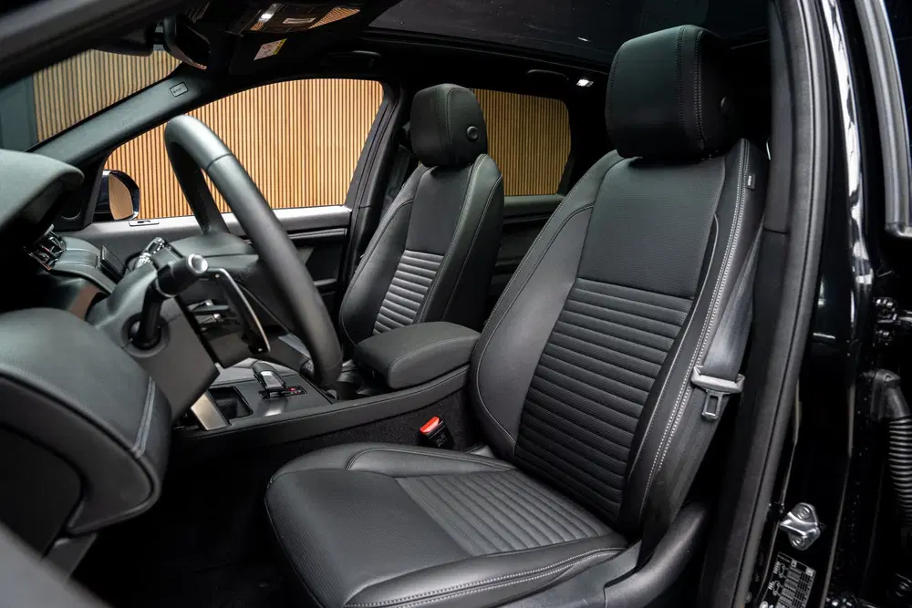 Land Rover Discovery Sport 1.5 P270e PHEV Panodak Leer Navi uit 2025, foto 14