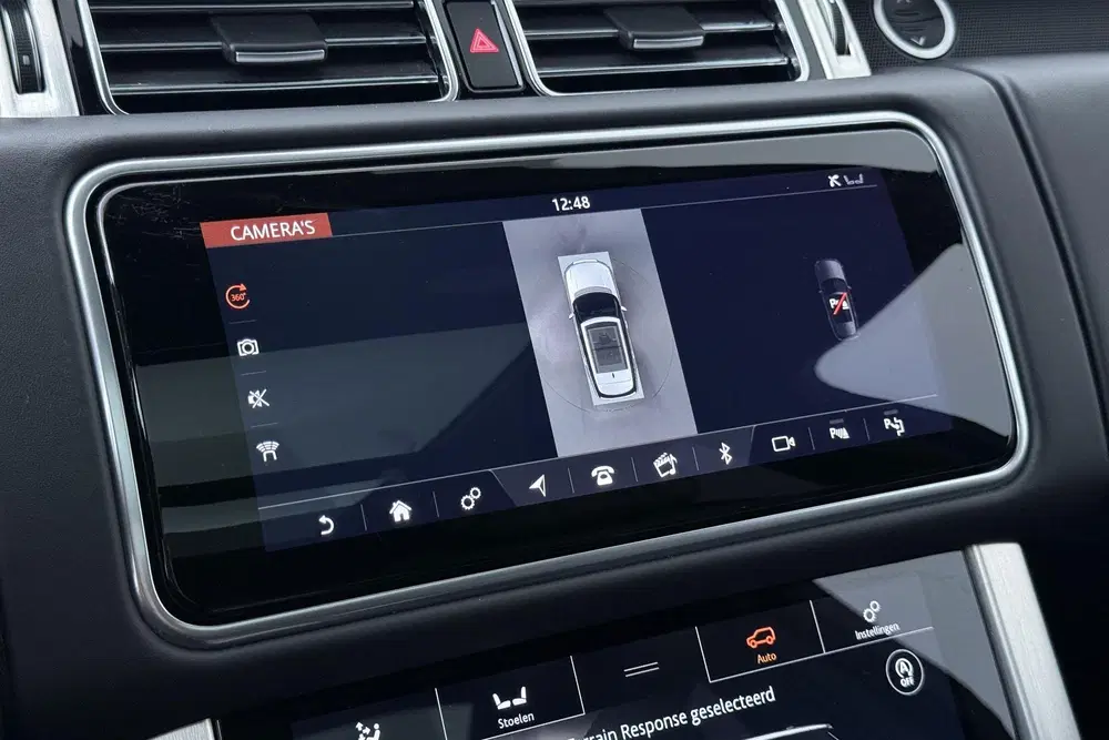 Land Rover Range Rover P400e Vogue uit 2021, foto 13