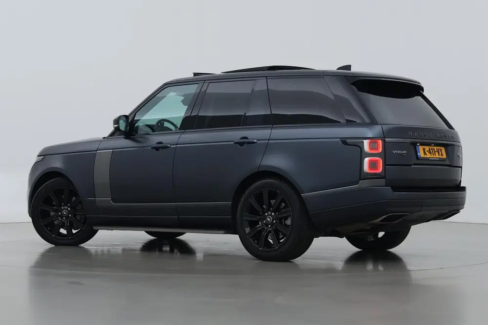 Land Rover Range Rover P400e Vogue uit 2021, foto 2