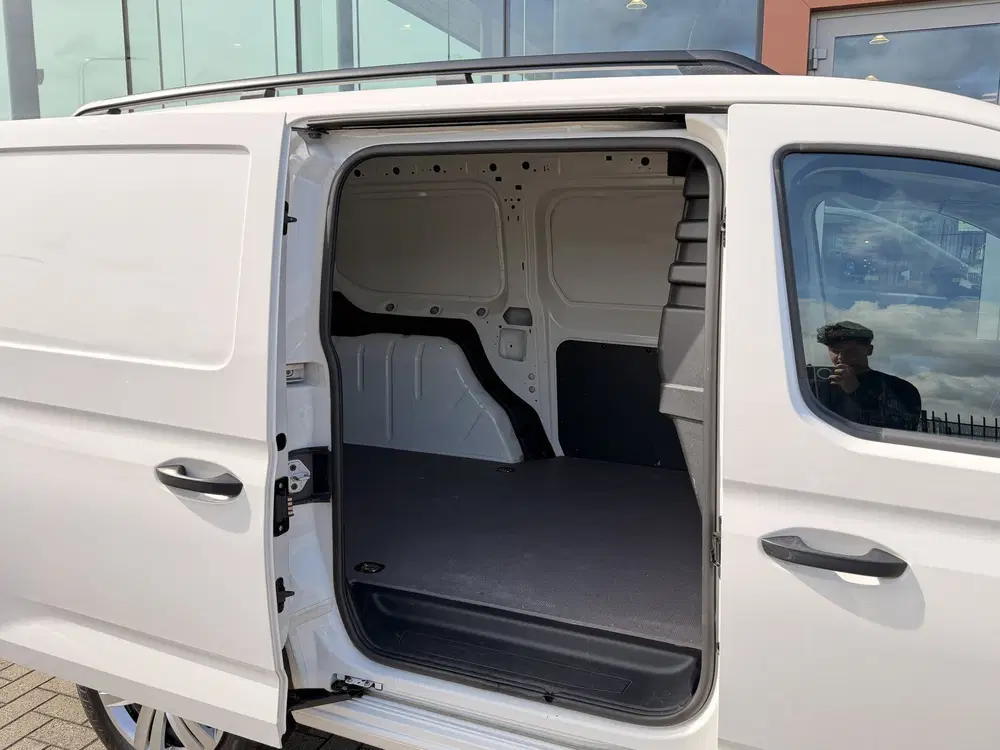 Volkswagen Caddy 2.0 TDI uit 2022, foto 10