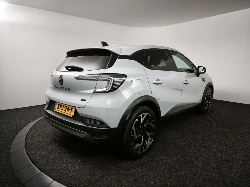 Renault Captur 1.6 E-Tech full hybrid 145 esprit Alpine uit 2025, foto 2