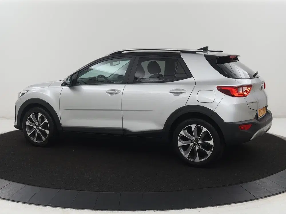 Kia Stonic 1.0 T-GDi DynamicPlusLine uit 2020, foto 2