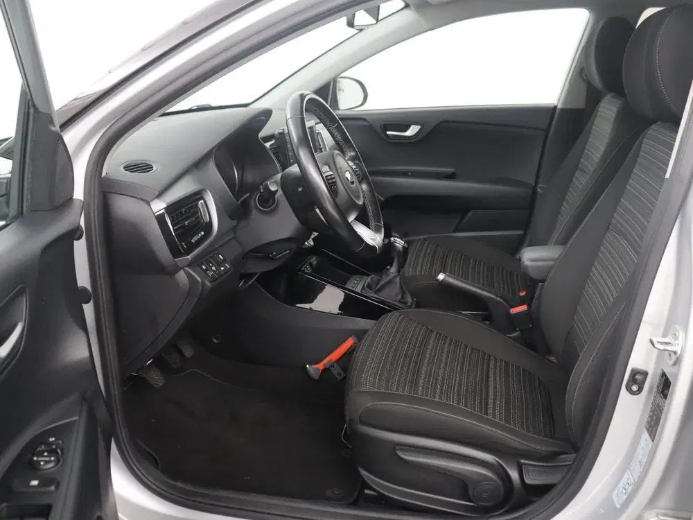 Kia Stonic 1.0 T-GDi DynamicPlusLine uit 2020, foto 4