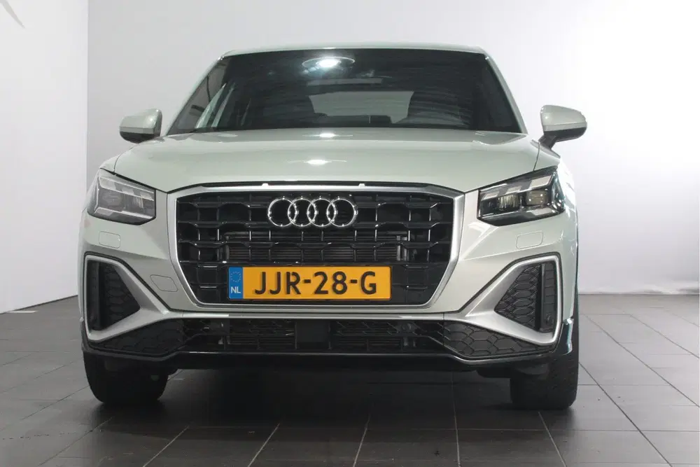 Audi Q2 35 TFSI S Edition uit 2024, foto 5
