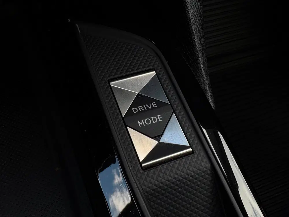 DS Automobiles DS 3 Crossback DS 3 Crossback 1.2 PureTech Performance Li uit 2019, foto 15