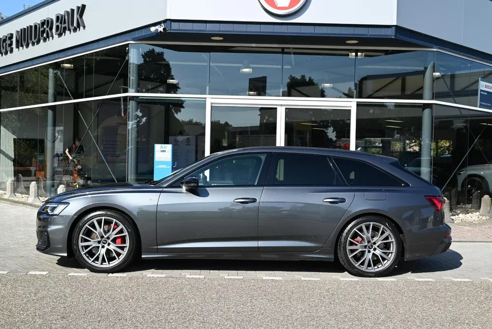 Audi A6 55 TFSIe quattro Pro Line S Competition uit 2022, foto 2