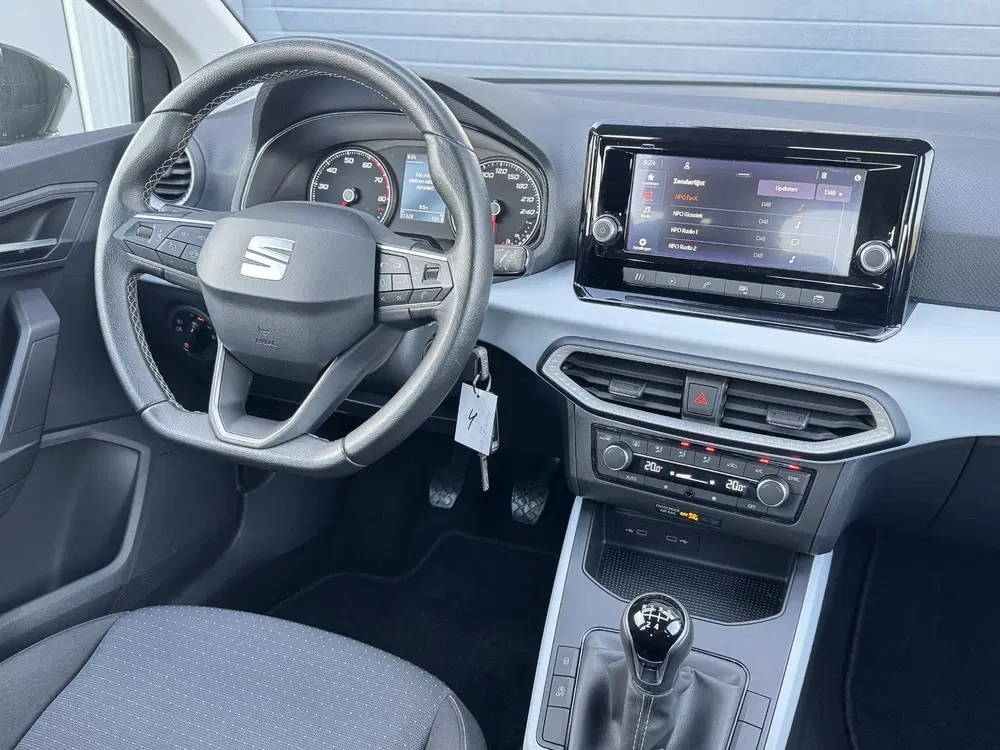 SEAT Arona 1.0 TSI STYLE I APPLE CARPLAY I CLIMATE CO uit 2022, foto 8