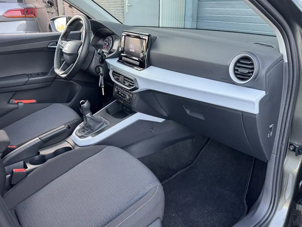 SEAT Arona 1.0 TSI STYLE I APPLE CARPLAY I CLIMATE CO uit 2022, foto 9
