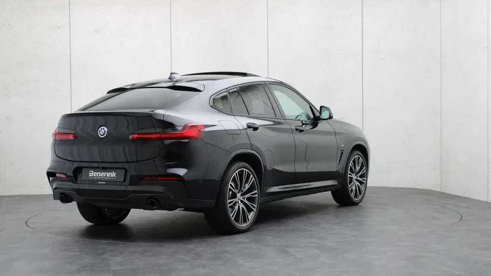 BMW X4 xDrive30i M-Sport uit 2019, foto 4