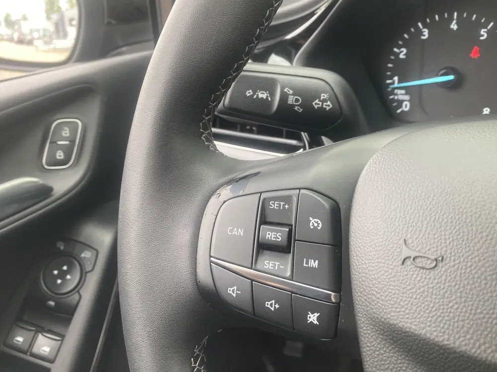 Ford Fiesta 1.0 EcoBoost 125 pk Hybrid Titanium Apple uit 2023, foto 15