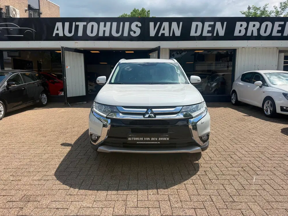 Mitsubishi Outlander 2.0 2WD Instyle uit 2019, foto 6