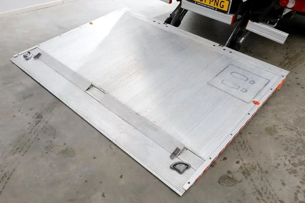 Opel Movano 2.2D 140pk Bakwagen met laadklep 1.060kg l uit 2024, foto 13