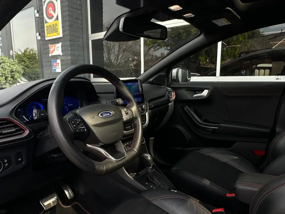Ford Puma 1.0 ST-Line Automaat uit 2021, foto 2