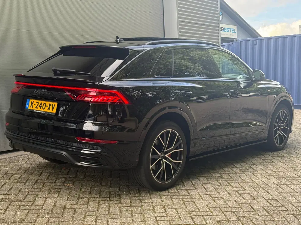Audi Q8 55 TFSI quattro Pro Line Plus S l Maxton l uit 2020, foto 4