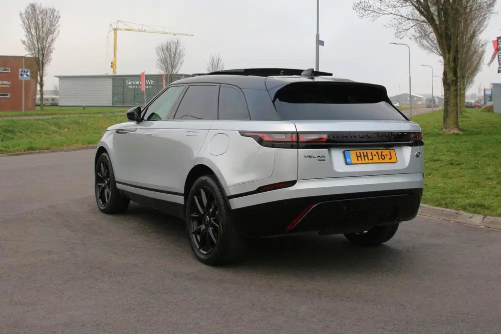 Land Rover Range Rover Velar 2.0 P400e R-DYNAMIC HSE 404PK uit 2022, foto 4