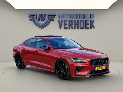 Volvo S60 T8 Ultimate Dark 455 PK HEICO uit 2024
