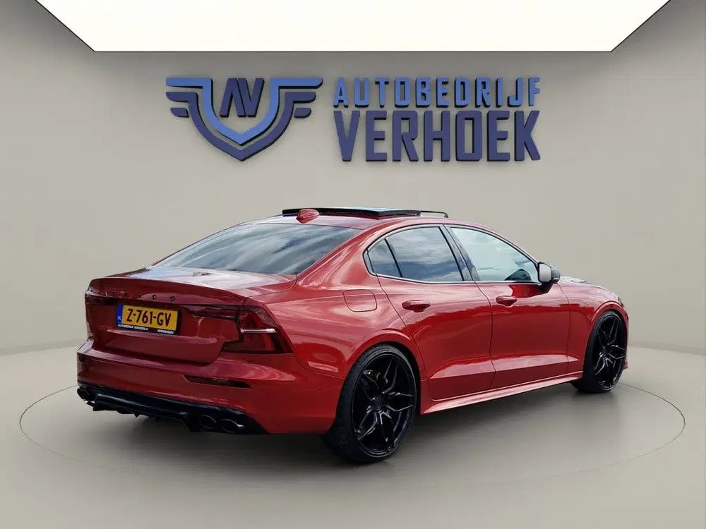 Volvo S60 T8 Ultimate Dark 455 PK HEICO uit 2024, foto 9