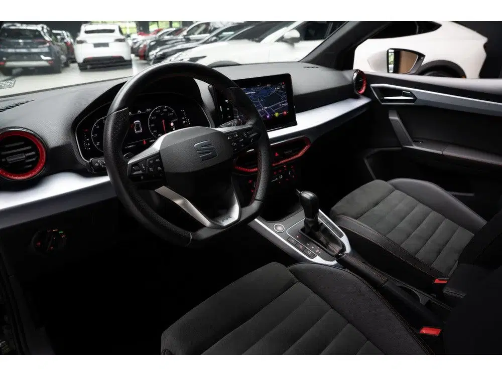 SEAT Arona 1.0 TSI FR Leer Navi Virtual Climate PDC L uit 2023, foto 9
