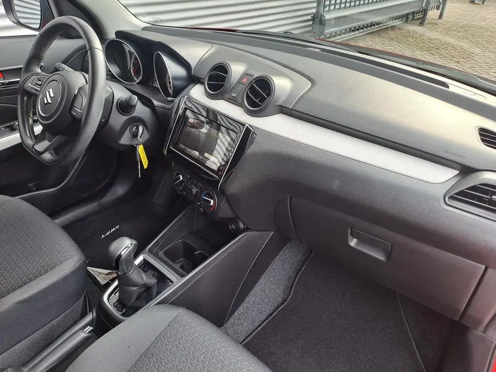 Suzuki Swift 1.2 Select AUTOMAAT uit 2021, foto 12