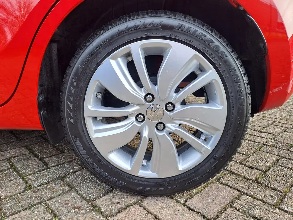 Suzuki Swift 1.2 Select AUTOMAAT uit 2021, foto 8