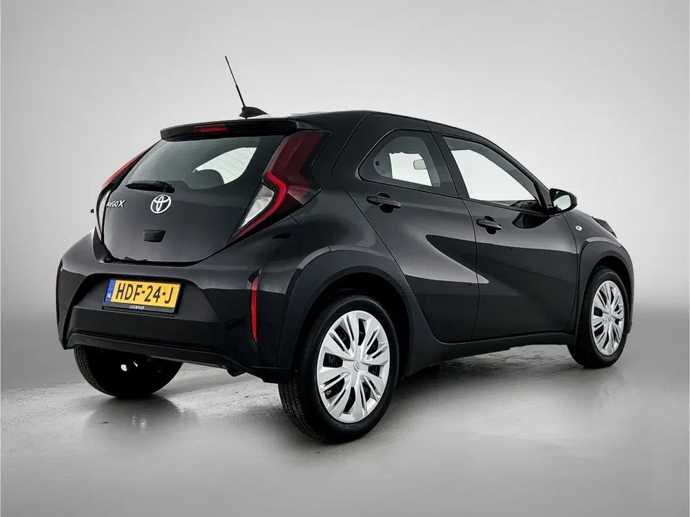 Toyota Aygo X 1.0 VVT-i MT Play uit 2025, foto 2