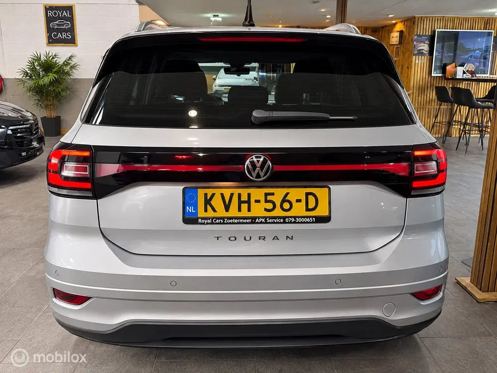Volkswagen T-Cross 1.0 TSI R-Line uit 2023, foto 13