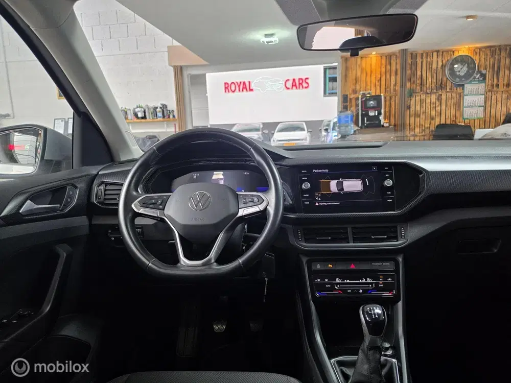 Volkswagen T-Cross 1.0 TSI R-Line uit 2023, foto 3