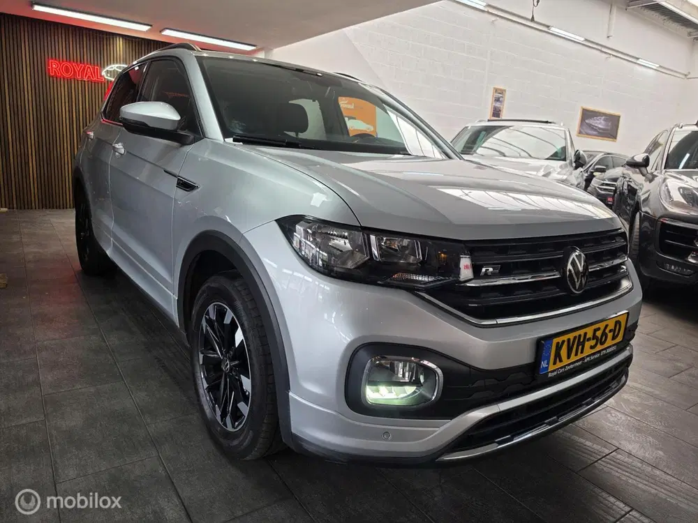 Volkswagen T-Cross 1.0 TSI R-Line uit 2023, foto 4
