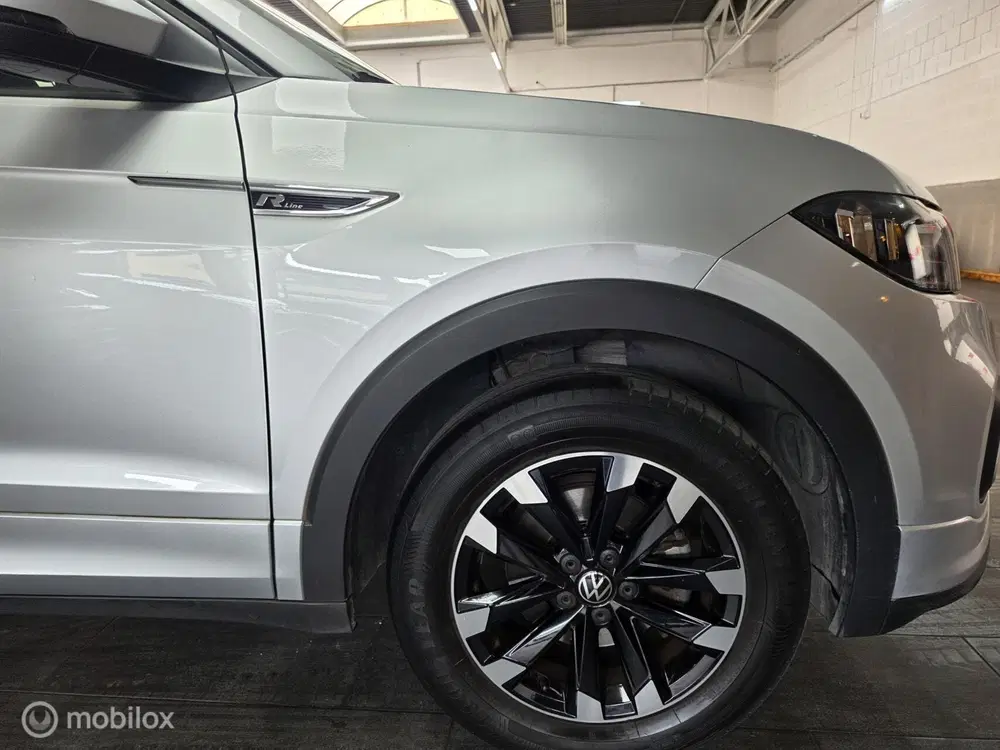 Volkswagen T-Cross 1.0 TSI R-Line uit 2023, foto 6
