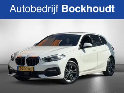 BMW 1-serie 118i High Exec (bj 2022 uit 2022