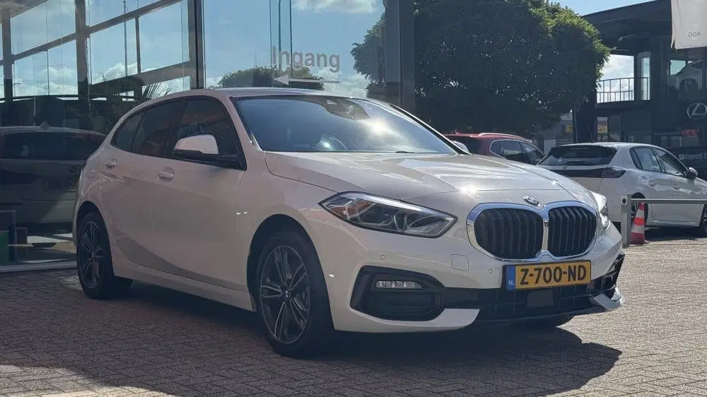 BMW 1-serie 118i High Exec (bj 2022 uit 2022, foto 3