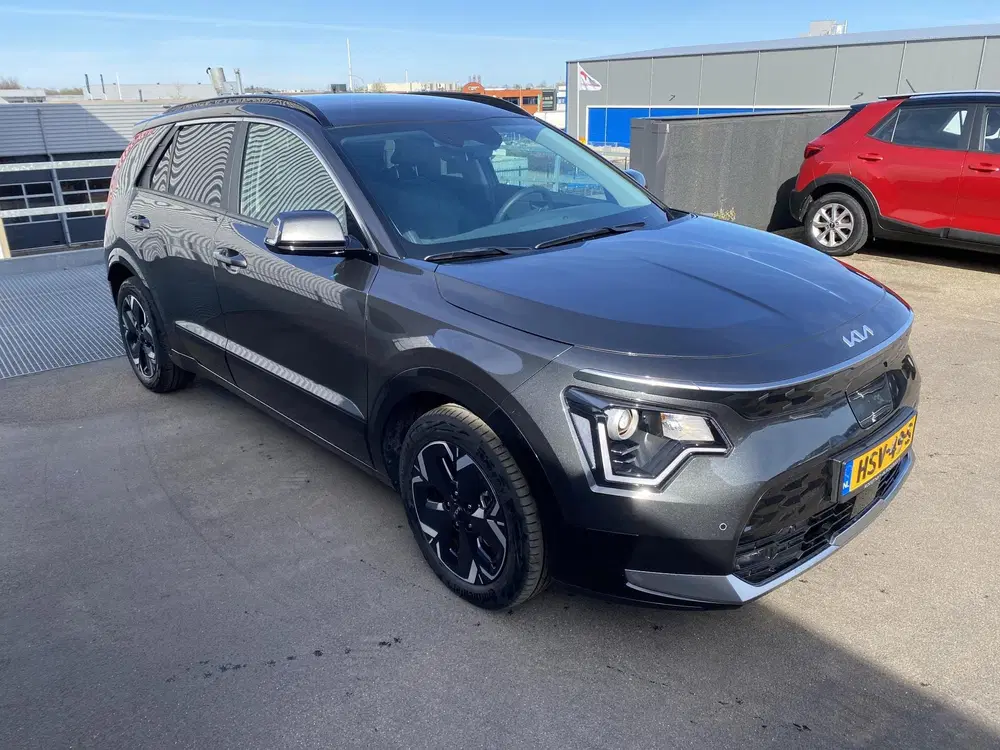Kia Niro Light Advanced 64.8 kWh Nederlandse auto uit 2025, foto 14