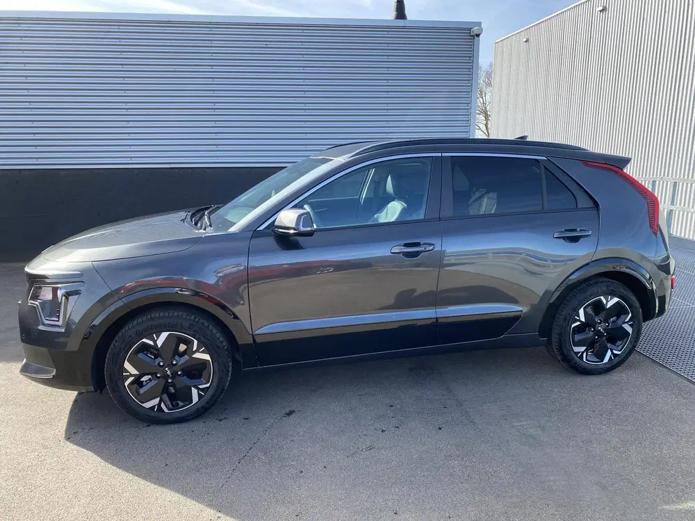 Kia Niro Light Advanced 64.8 kWh Nederlandse auto uit 2025, foto 4