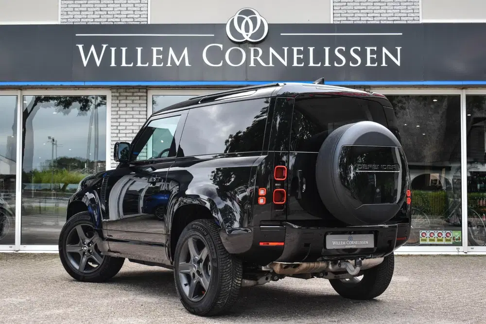 Land Rover Defender 3.0 D200 90 MHEV SE 90 Trekhaak Meridian uit 2022, foto 4