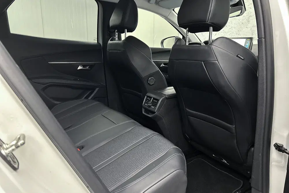 Peugeot 3008 uit 2021, foto 15