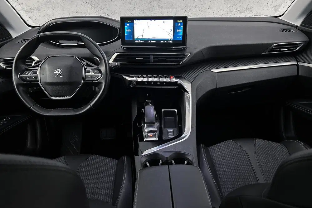 Peugeot 3008 uit 2021, foto 2