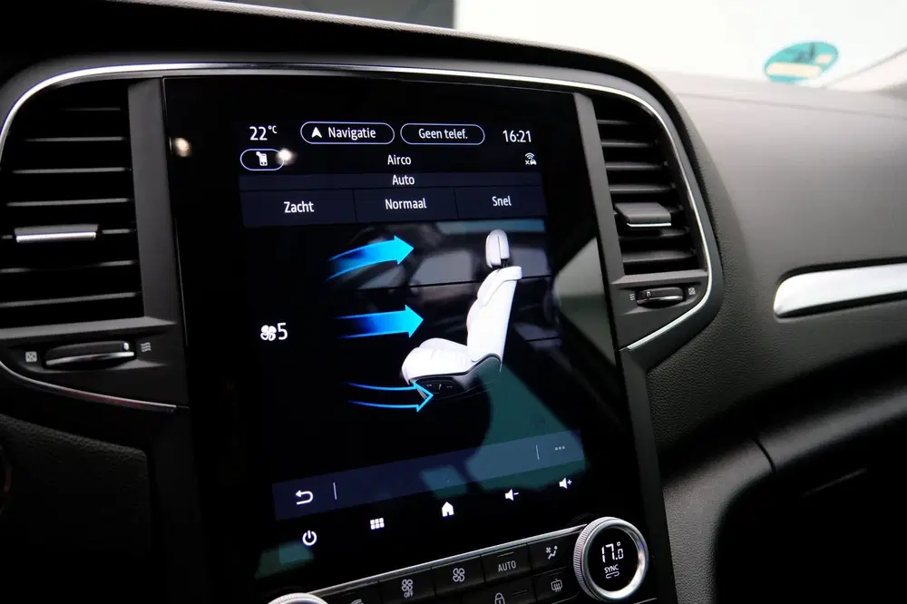 Renault Megane Mégane Estate 1.3 TCe Intens Aut. Navi uit 2020, foto 15